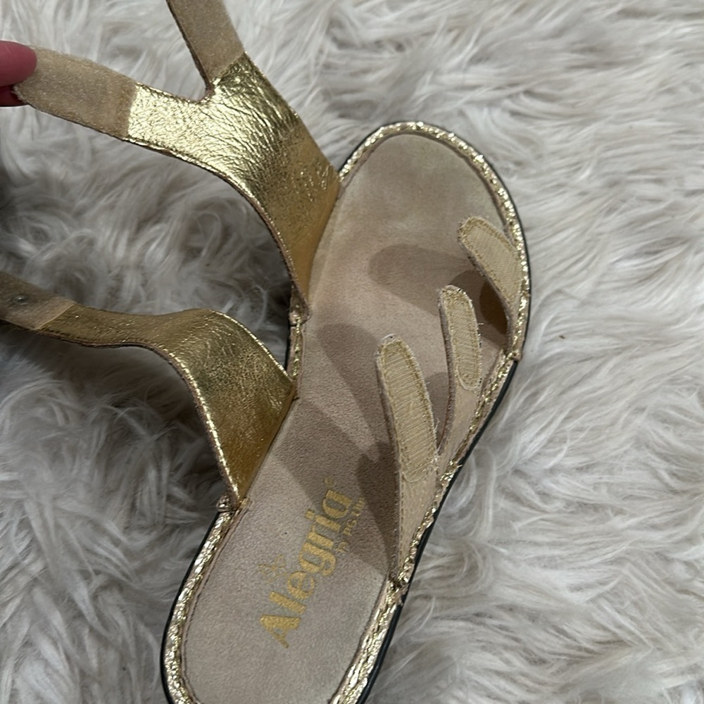 Alegria Dazzler Loti Gold Open Toe Wedge Sandal Slide Sz 38 - Picture 13 of 16